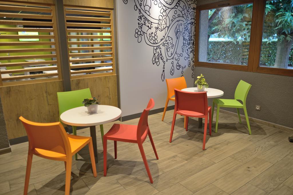 Ibis Budget Bollène Exterior foto